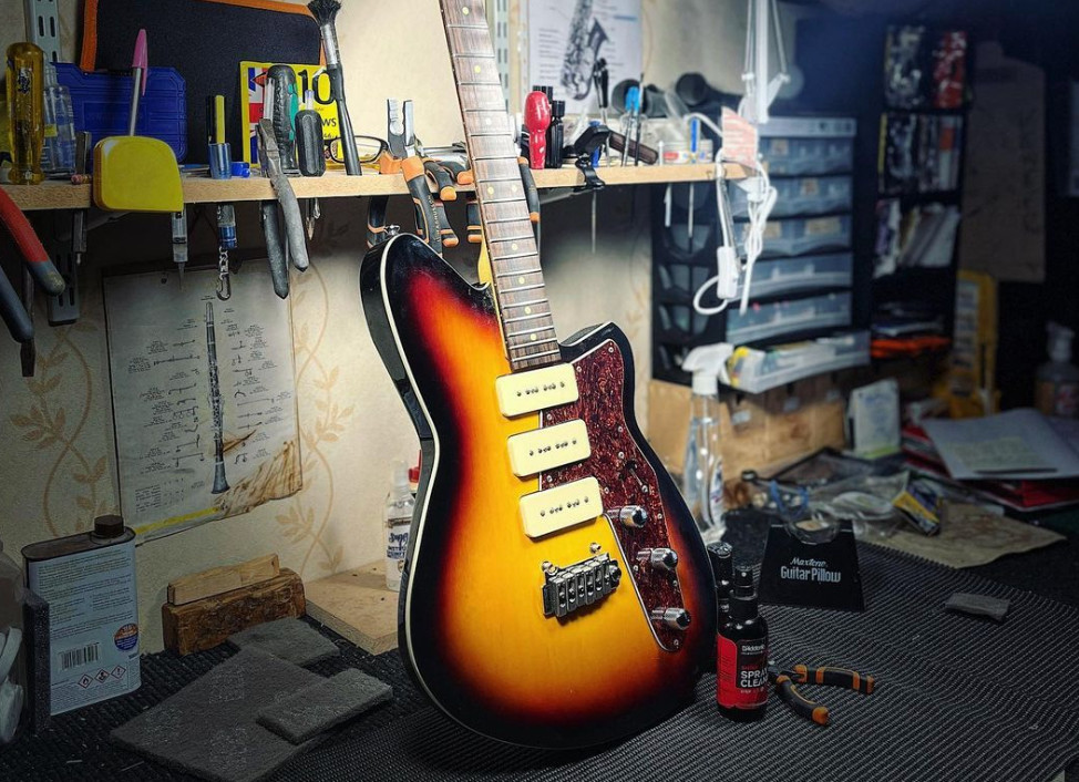 Electric Guitar Setup Workbench - About Us Page