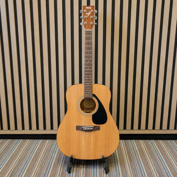 Yamaha F310 Front Image