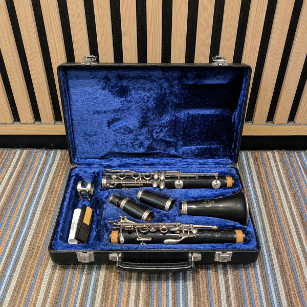 buffet clarinet to hire in its case