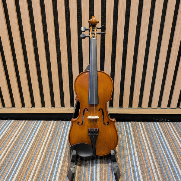 Stentor 2 violin front half size